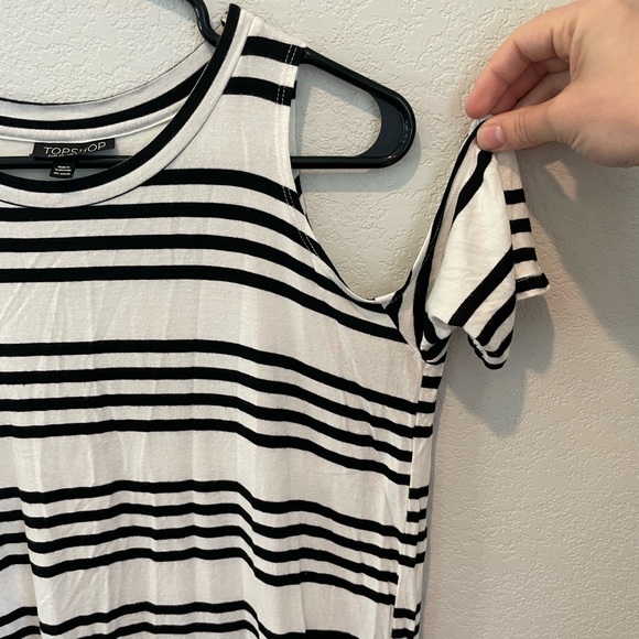 TopShop Cold Shoulder Black and White Women’s Size 2 Small Short Sleeve Blouse - Picture 3 of 6